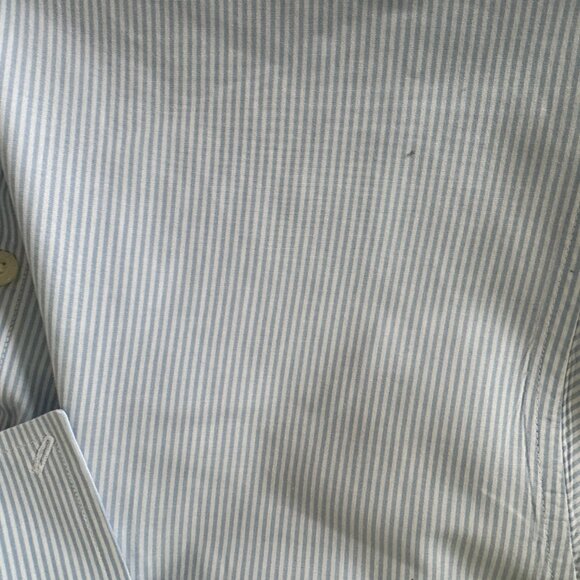 Vineyard Vines Boys XL (18)  Whale Button Down Shirt - Picture 3 of 3